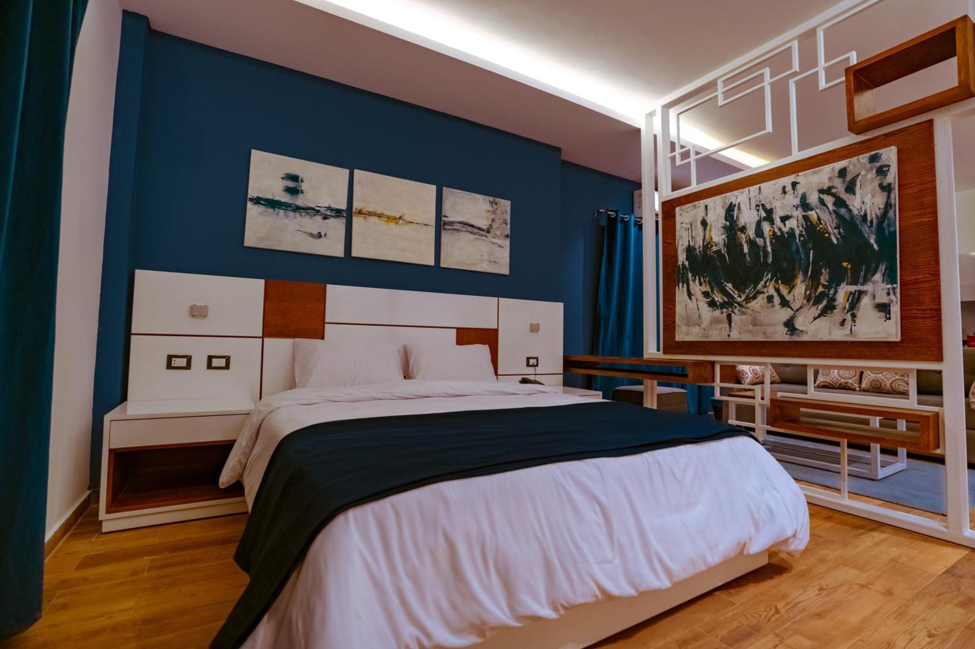 Travelholic New Apartment Cairo
