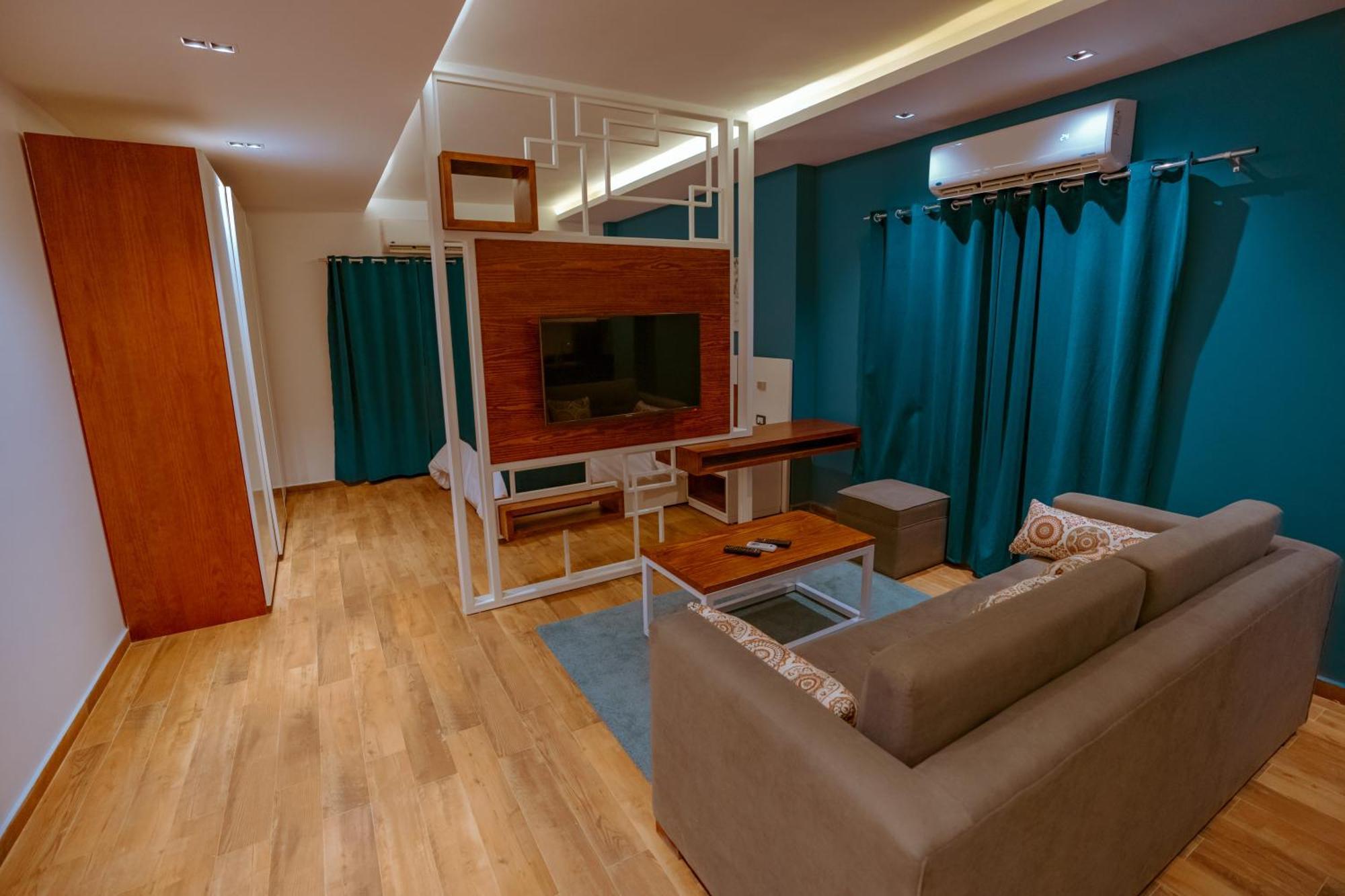 Travelholic New Apartment Cairo