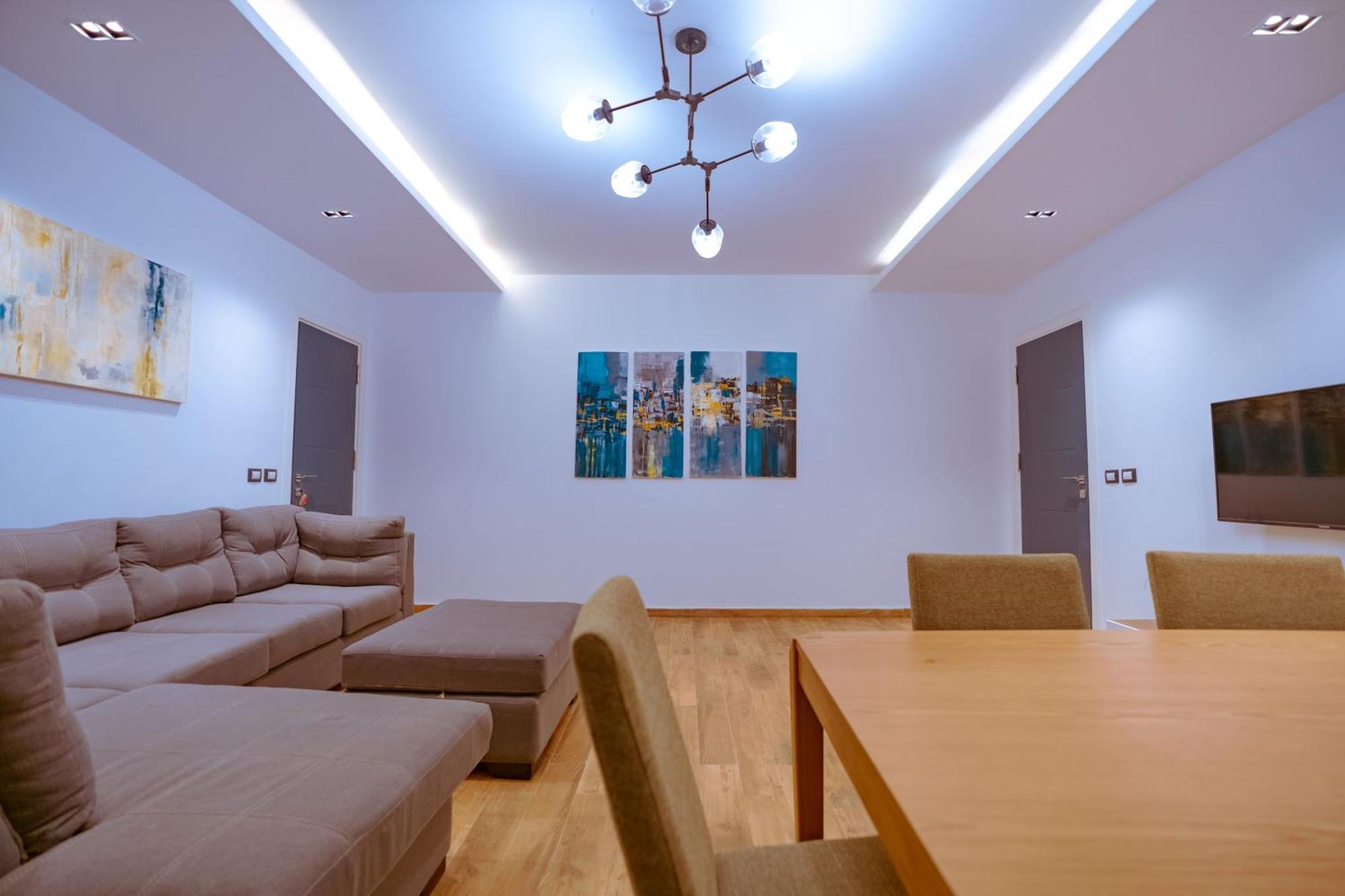 Travelholic New Apartment Cairo